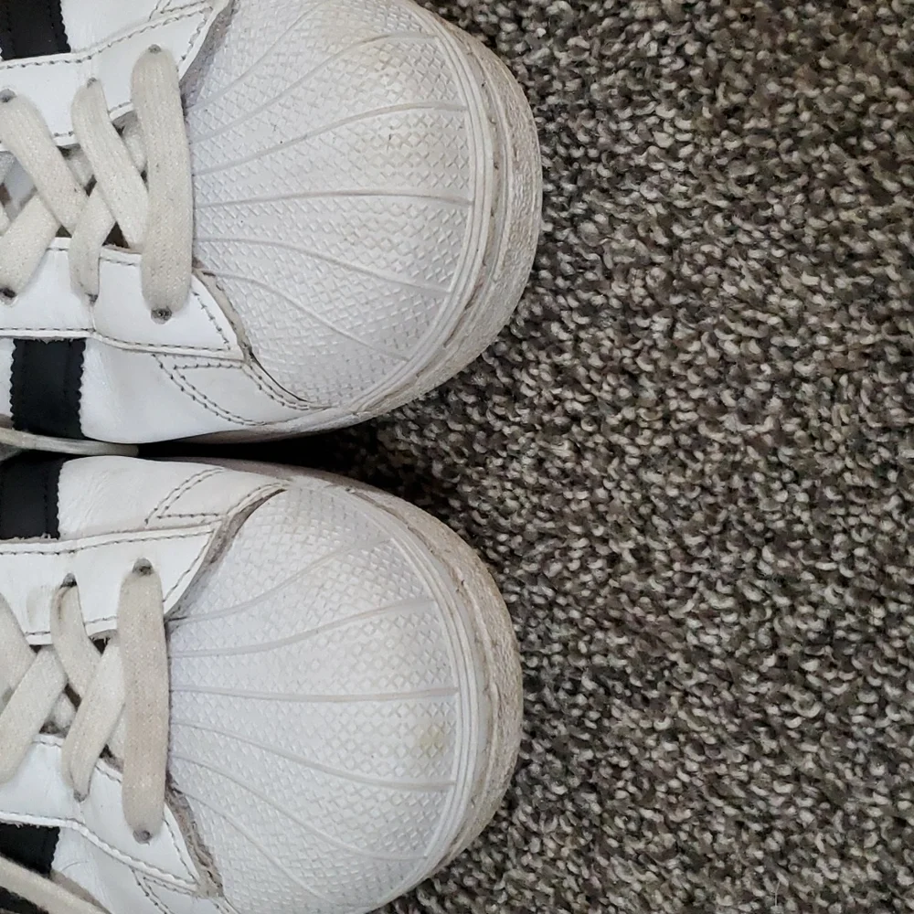 adidas Shoes - Picture 3 of 7